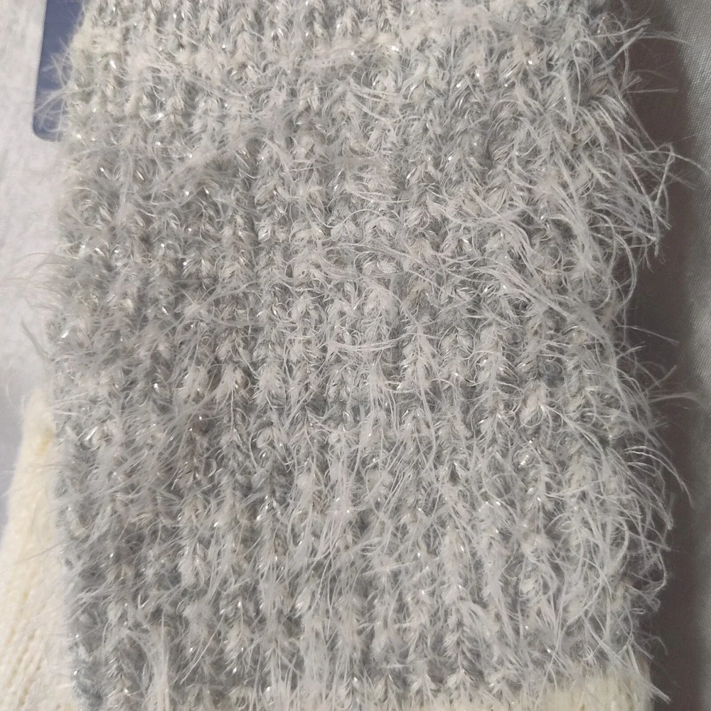 ISOTONER Women One Size Ivory Acrylic Blend Lined Gloves NEW - Picture 7 of 9